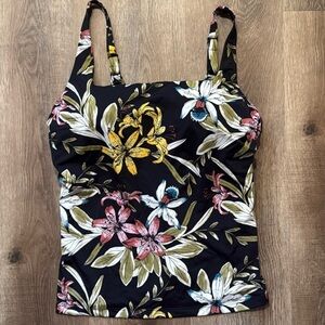 Alaskan Hardgear (AKHG) Lost Lake Built-in Bra Tankini